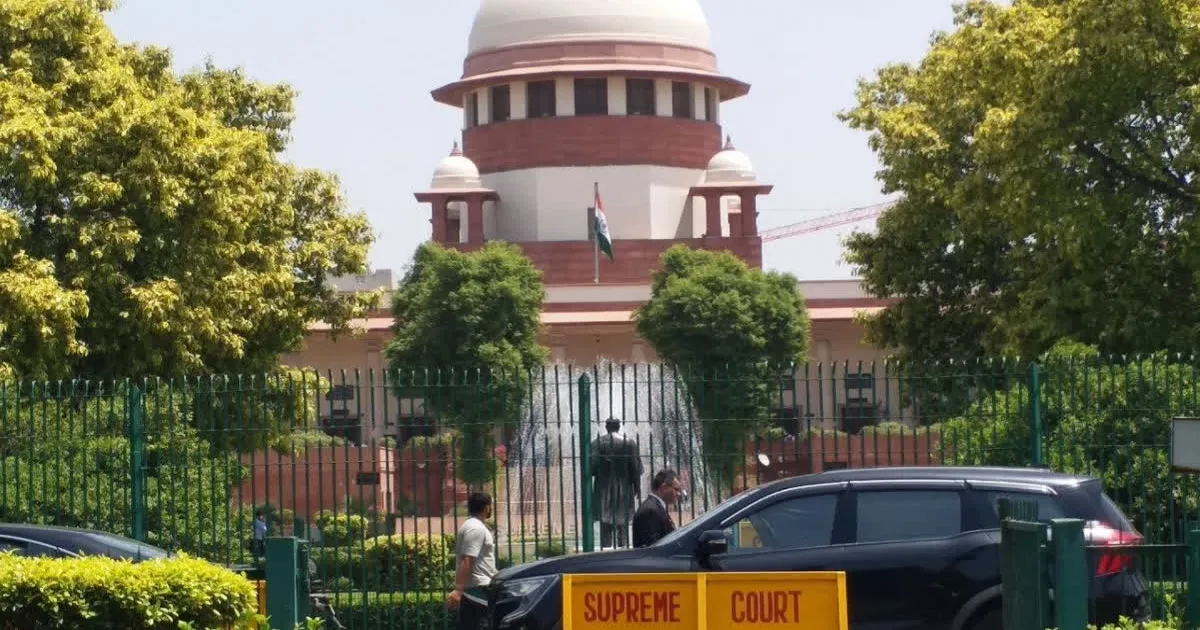 Supreme Court To Examine Plea Against Benefits For Mid-Term Resignations
