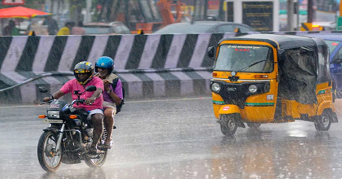 IMD Issues Heavy Rain Warning For 10 Tamil Nadu Districts