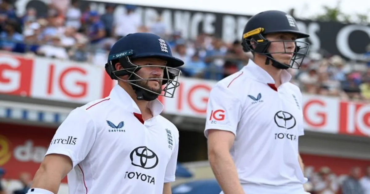 England’s Openers Crawley and Duckett Smash Pacers in Test Thrashing!