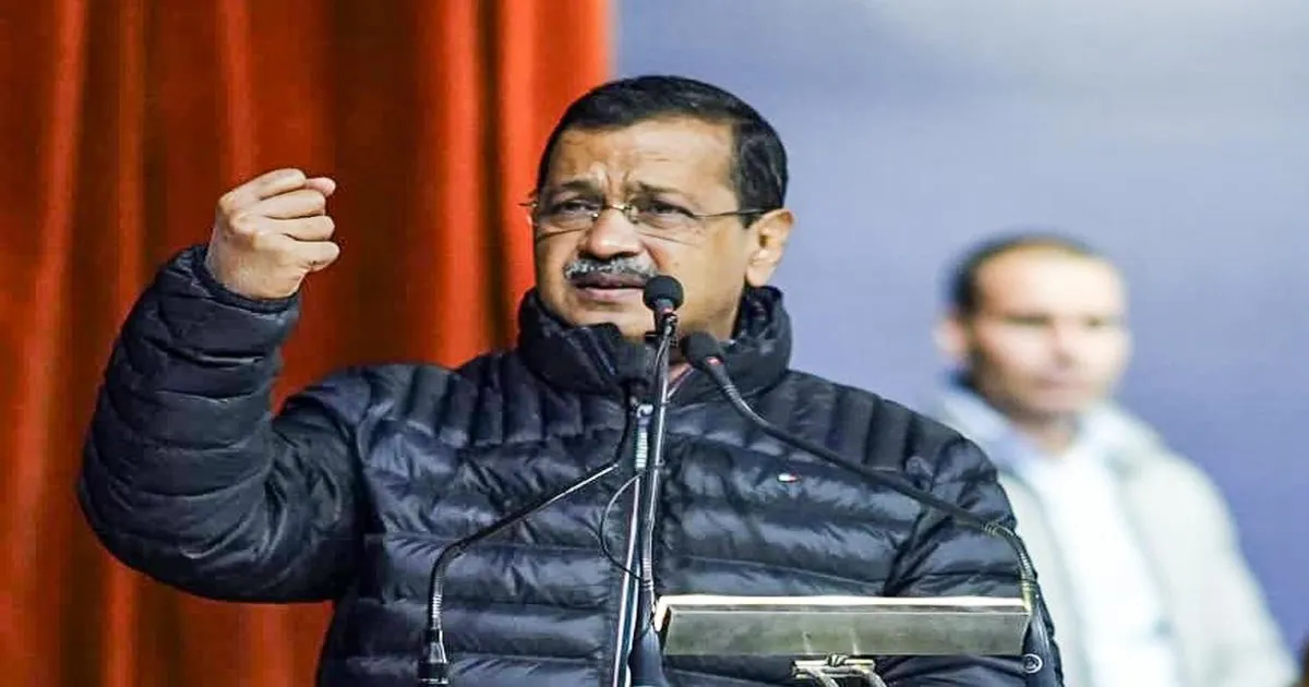 Gujarat HC Rejects Kejriwal, Singh Separate Trial Requests in Modi Degree Row