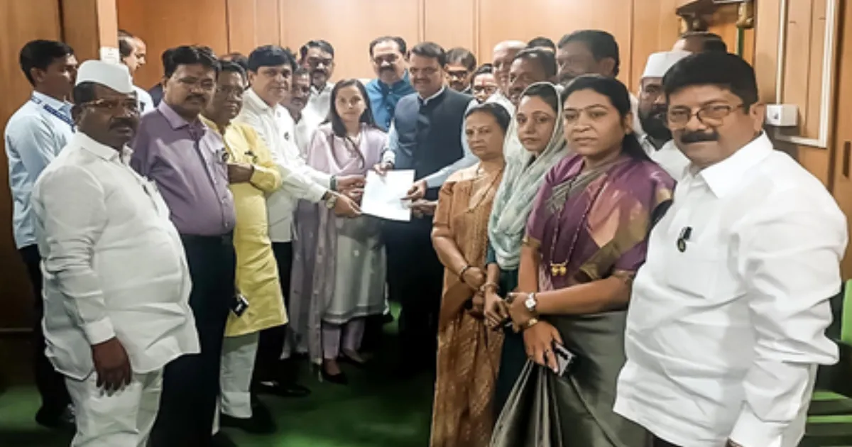 Ajit Pawar Plane Crash: NCP Submits Memorandum to CM Fadnavis Demanding Quick Final Report