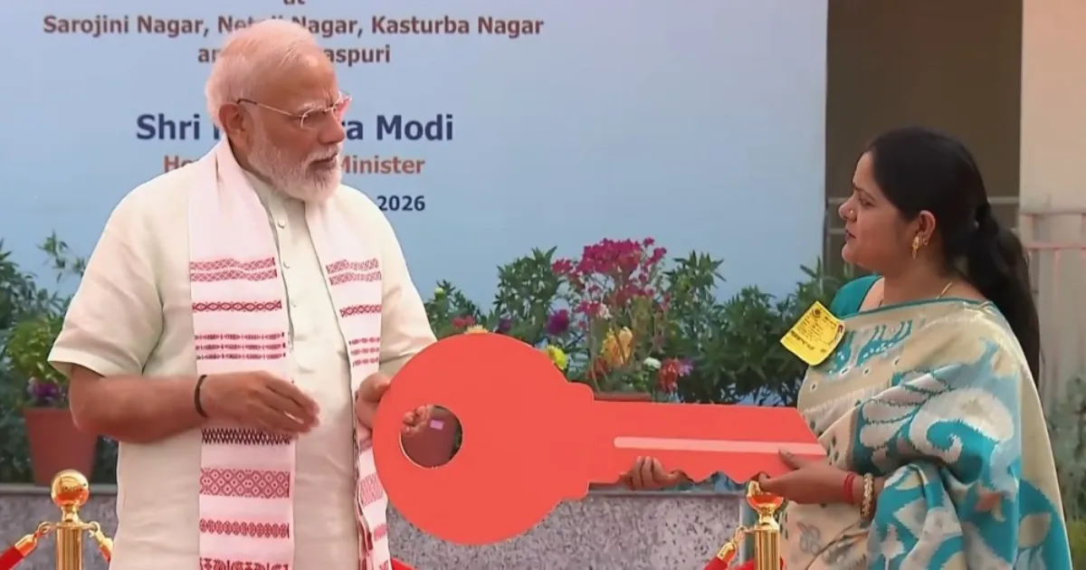 PM Modi Hands GPRA Type-5 Flats Keys to Women Allottees, Inaugurates Delhi Metro Corridors