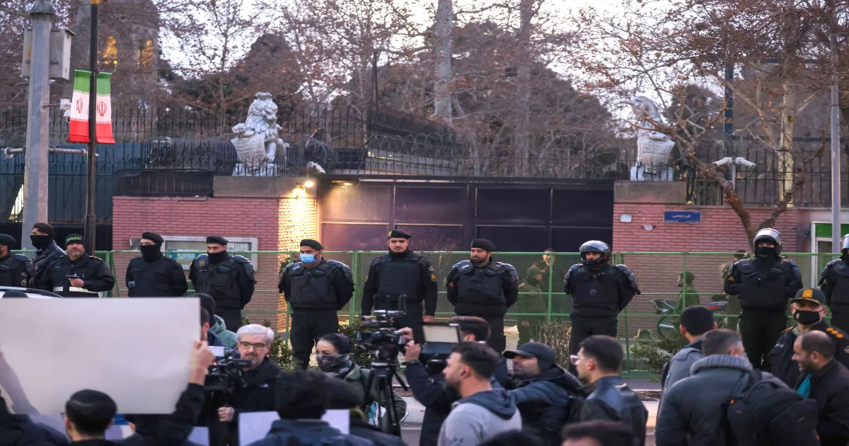 Trump Pauses Iran Attack Plans After Protest Killing Halt