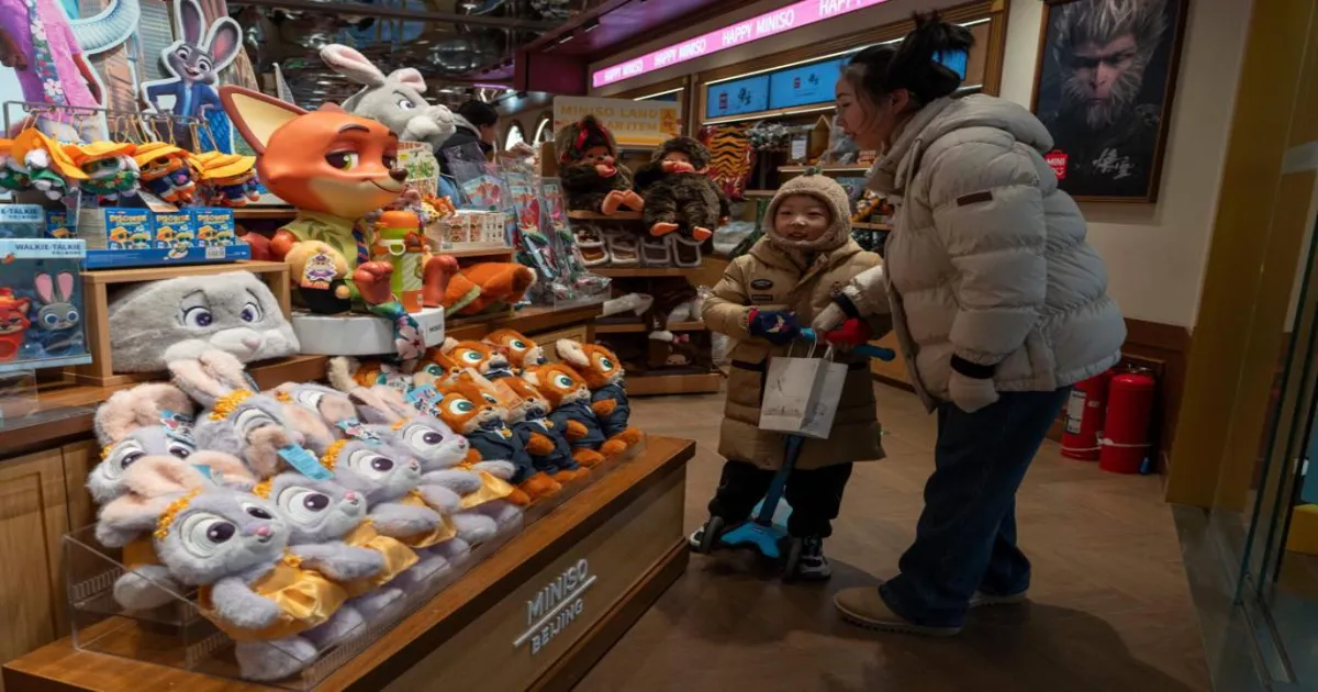 Chinese Shoppers Choose Foreign Brands Over Nationalism Despite US and Japan Tensions