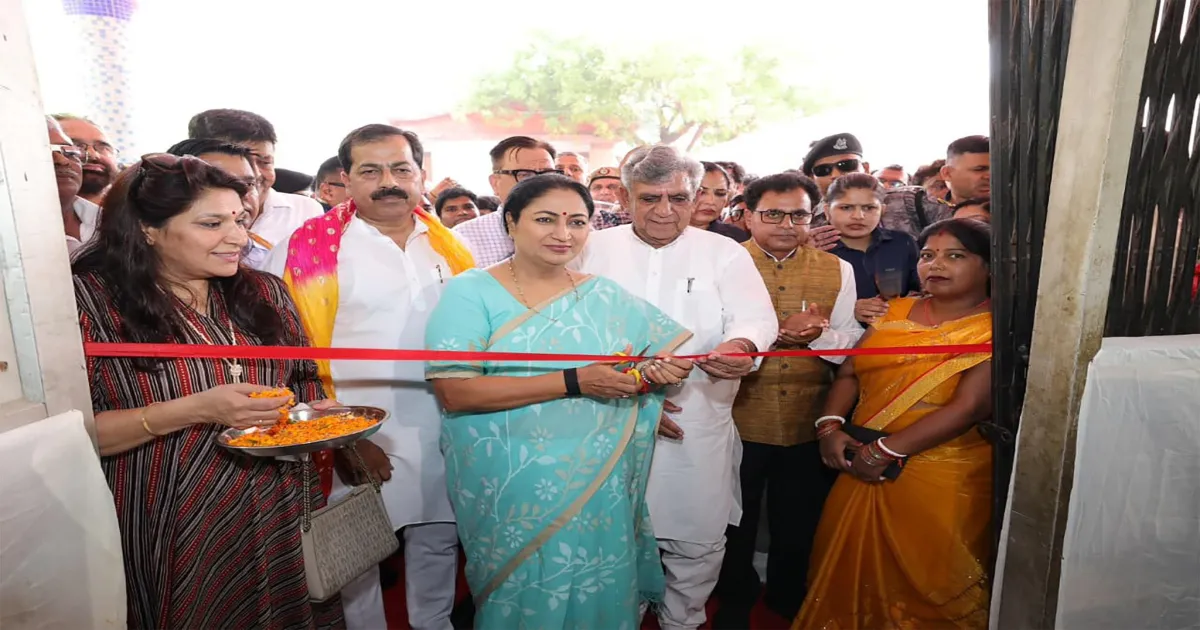 Delhi CM Inaugurates Jan Kalyan Shivir In Shalimar Bagh, 42 Camps Planned Till June 20