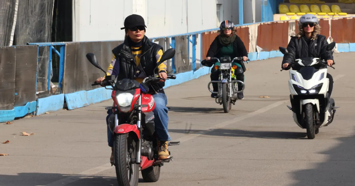 Iranian Women Riders Defy Barriers on Tehran Streets