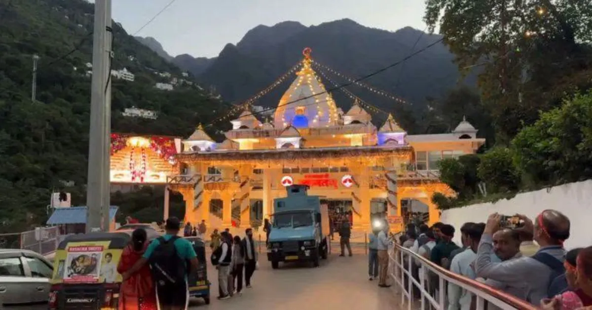 Navratri Sees Over 3.81 Lakh Pilgrims Visit Vaishno Devi Temple