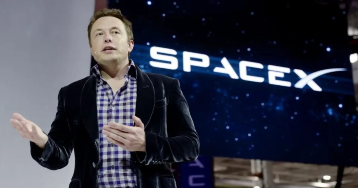 Elon Musk Rejects $800 Billion SpaceX Valuation Reports as Inaccurate