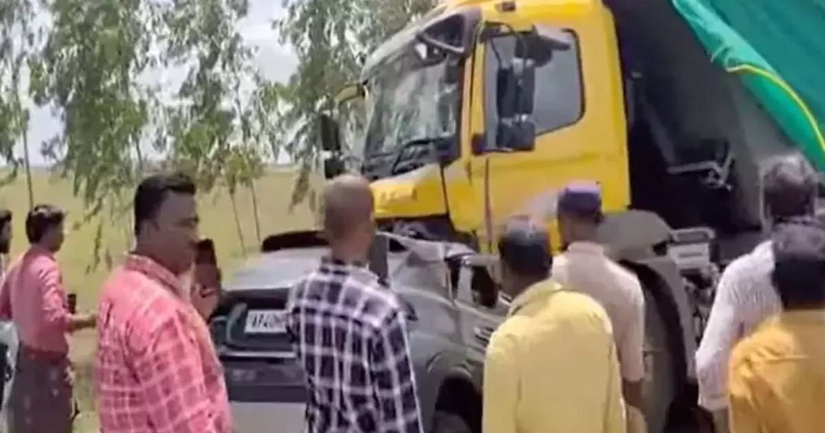 Tragic Highway Horror: 7 Family Members Perish in Fiery Truck-Car Crash in AP