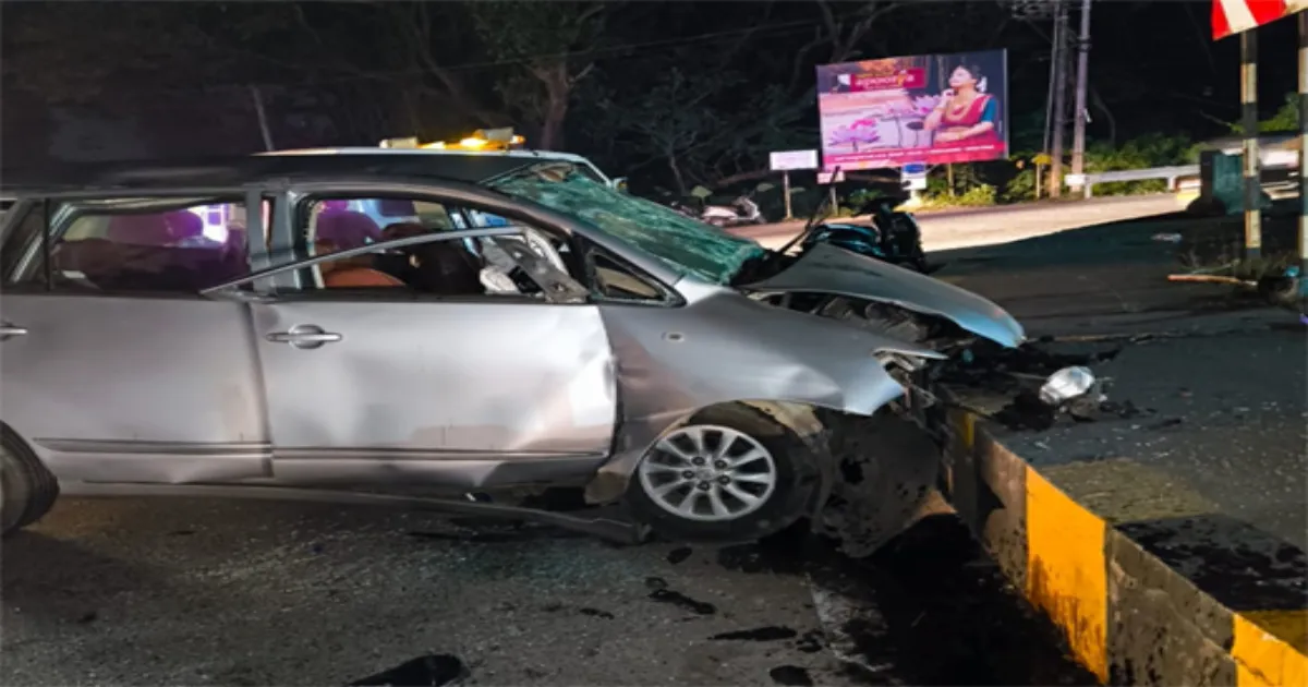 Three Dead, Six Injured as Innova Crashes Into BC Road Circle in Bantwal