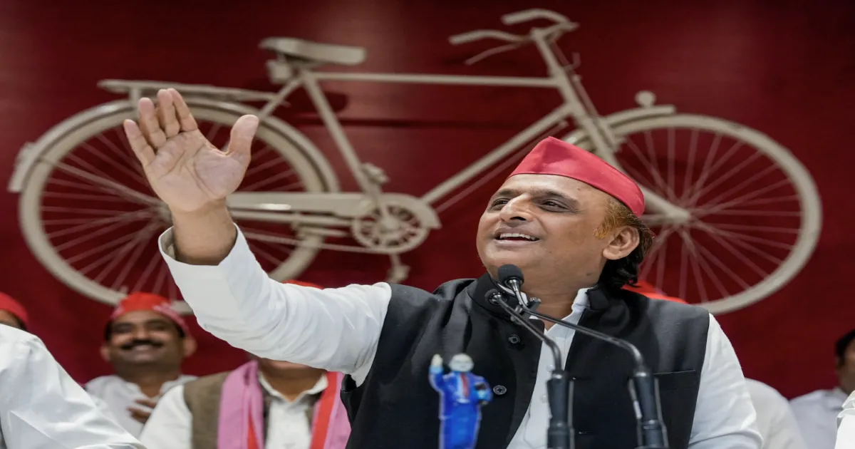 akhilesh-yadav-accuses-bjp-of-spreading-hatred-among-co