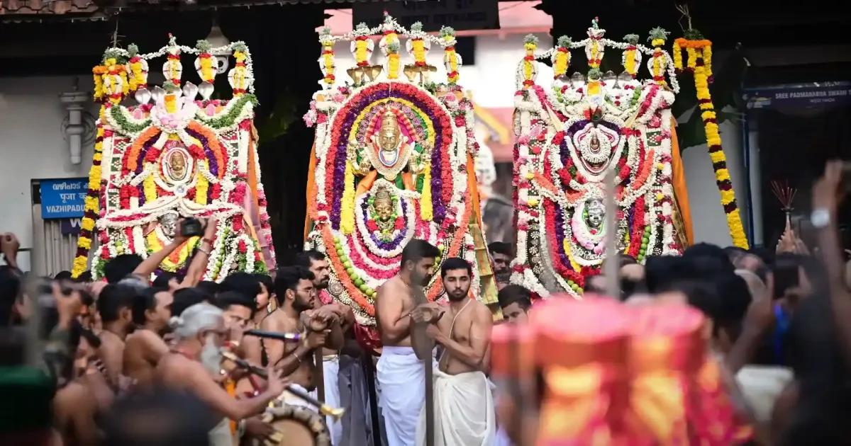 flag-hoisting-to-mark-start-of-alpashi-festival-at-sree