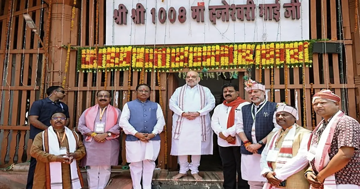 #JUSTIN: If You Don't Surrender..! Amit Shah's Stern Warning from Ground Zero of Naxalism