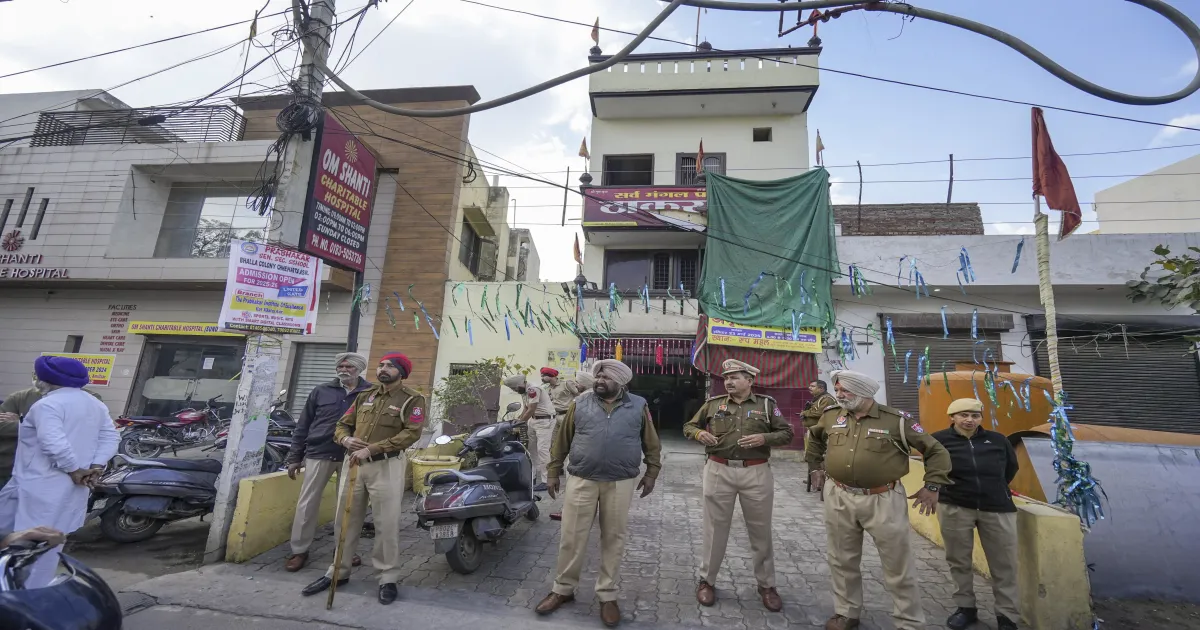 blast-in-amritsar-temple-no-casualties-reported