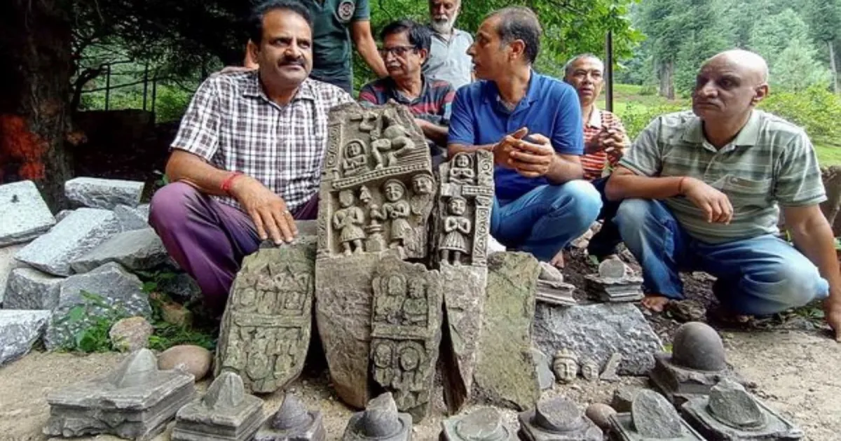 Ancient Hindu Idols Unearthed in Kashmir