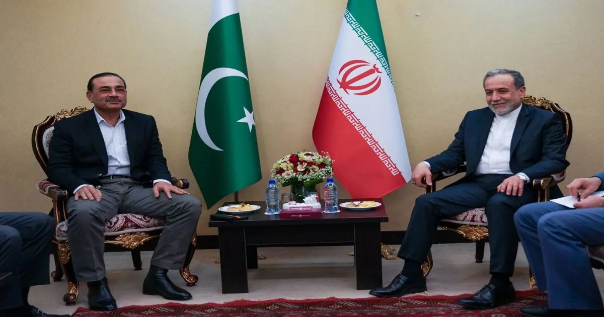 Asim Munir Meets Iran FM Araghchi to Discuss Regional Stability Efforts