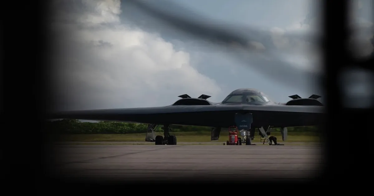 stealth-bombers-to-counter-iran-trumps-iran-deadline-lo