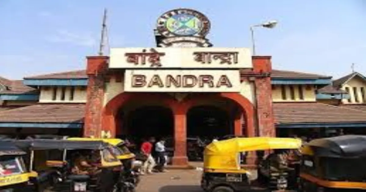 Woman Cop of Bandra Railway Police Helps Thieves Steal Rs 10.5 Lakh