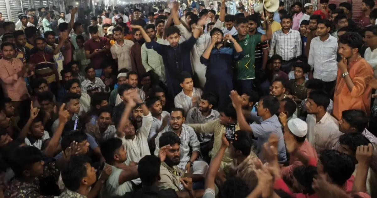 NCP and BNP Supporters Clash in Bangladesh; Dozens Injured
