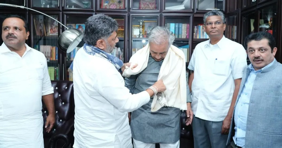 Karnataka Council Chairman Horatti Steps Down, Saleem Ahmed To Assume Role
