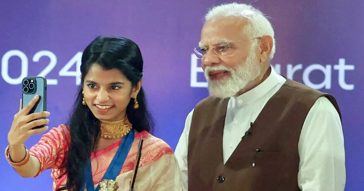 From Folk Star to Political Hope: Maithili Thakur Joins BJP for Bihar Polls