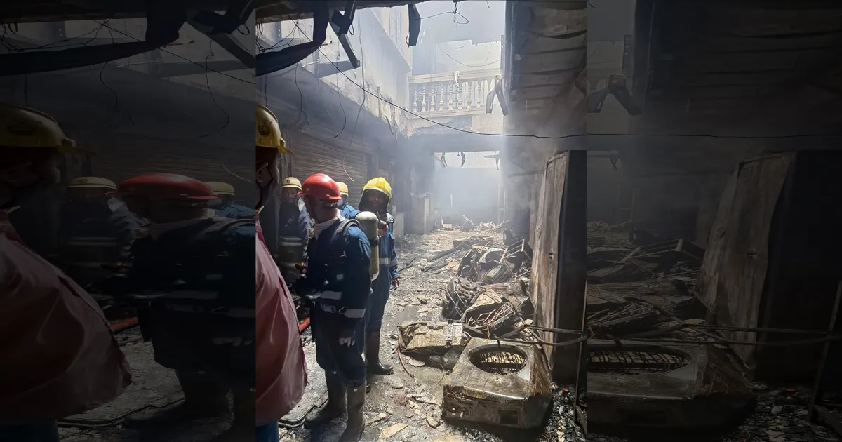 Massive Fire in Charminar Area! Eight Dead 