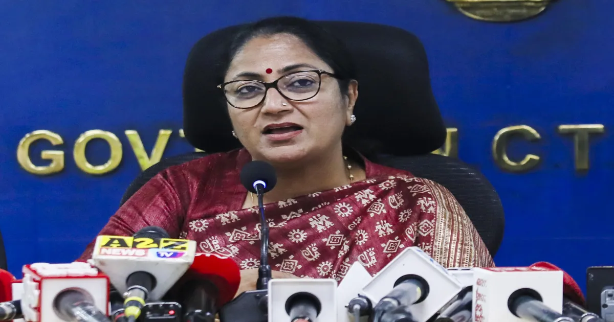 Delhi CM Rekha Gupta Promises Full Support to Flood-Hit States