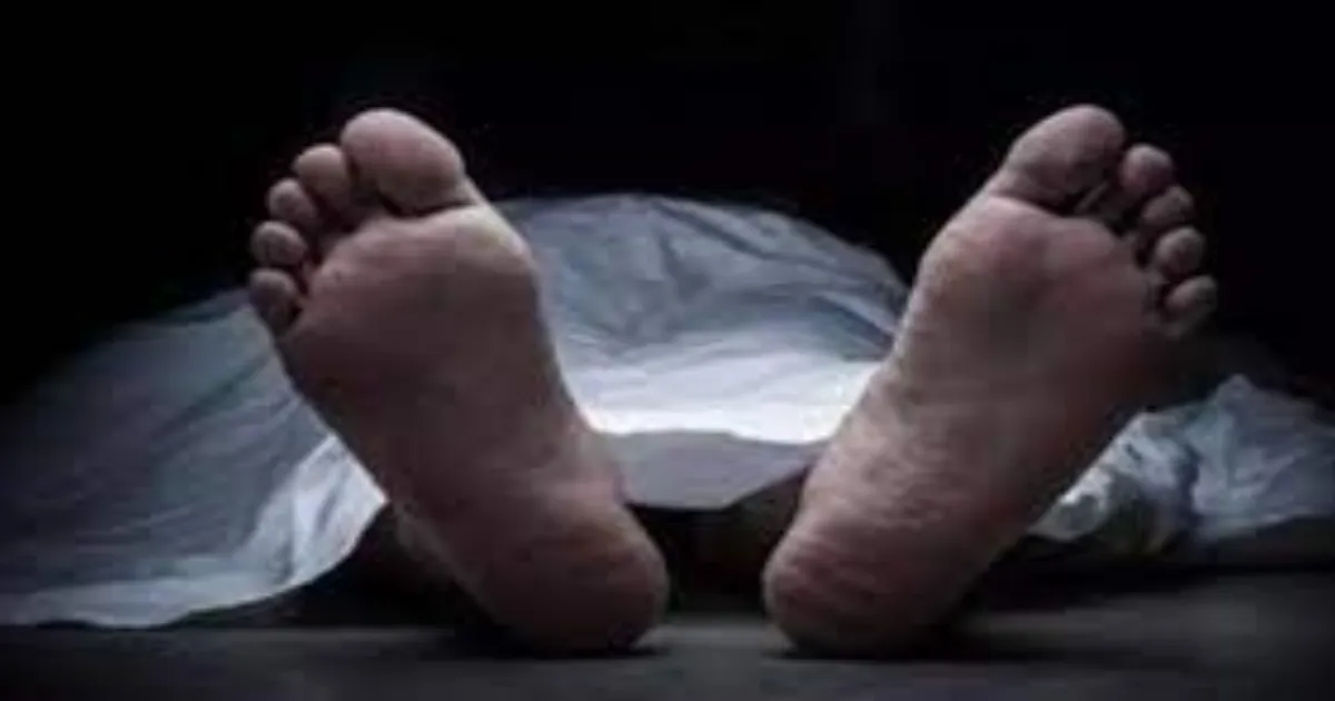 mysterious-death-decomposed-body-found-hanging