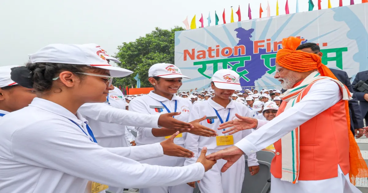 Modi Urges Youth to Innovate for Self-Reliant India