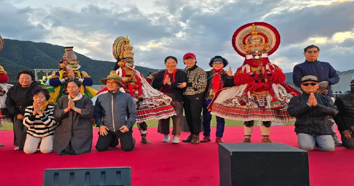 India’s Kathakali Brings Mahabharata to Life at South Korea’s Sarang Festival