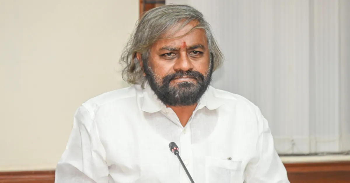 Bengaluru’s Green Crisis: Minister Demands More Parks Like Lal Bagh, Cubbon