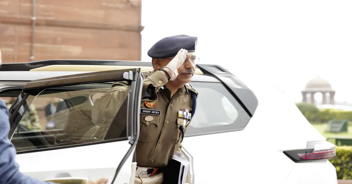 CRACKING THE WHIP!! Relentless Focus On Delhi Security After Amit Shah's Review