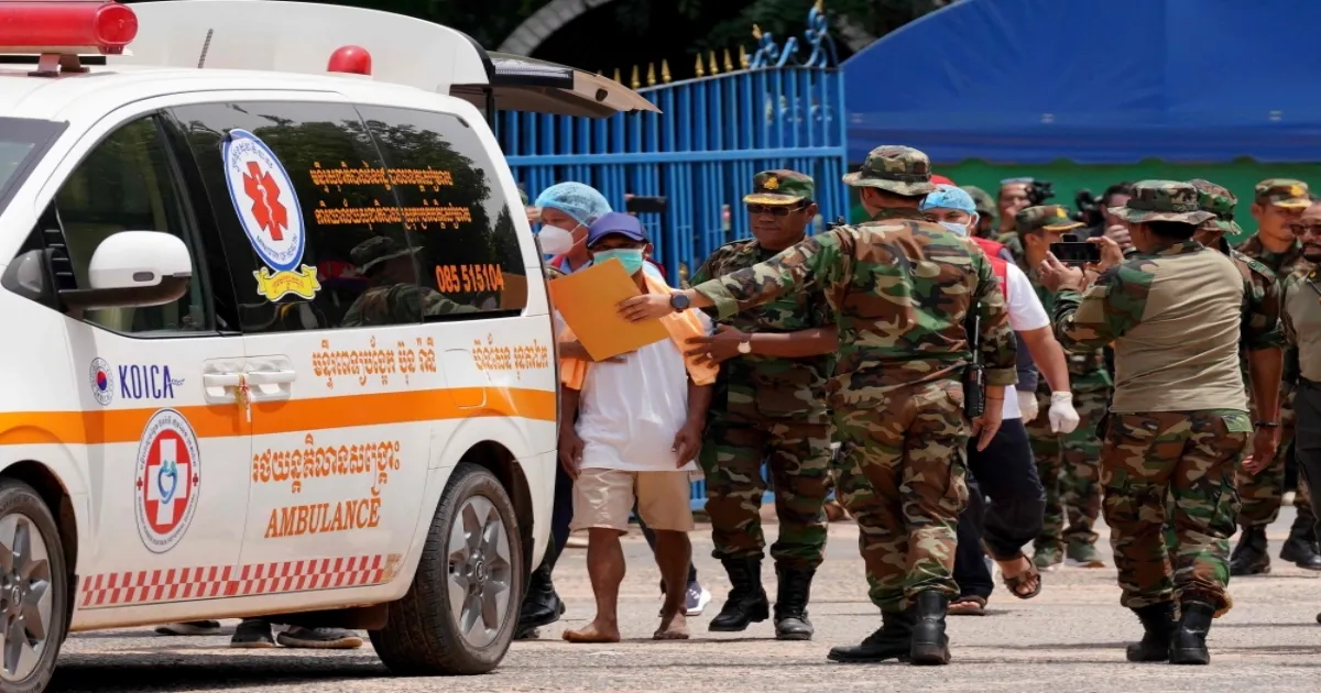 Thailand Frees Cambodian Soldiers Before Ceasefire Talks