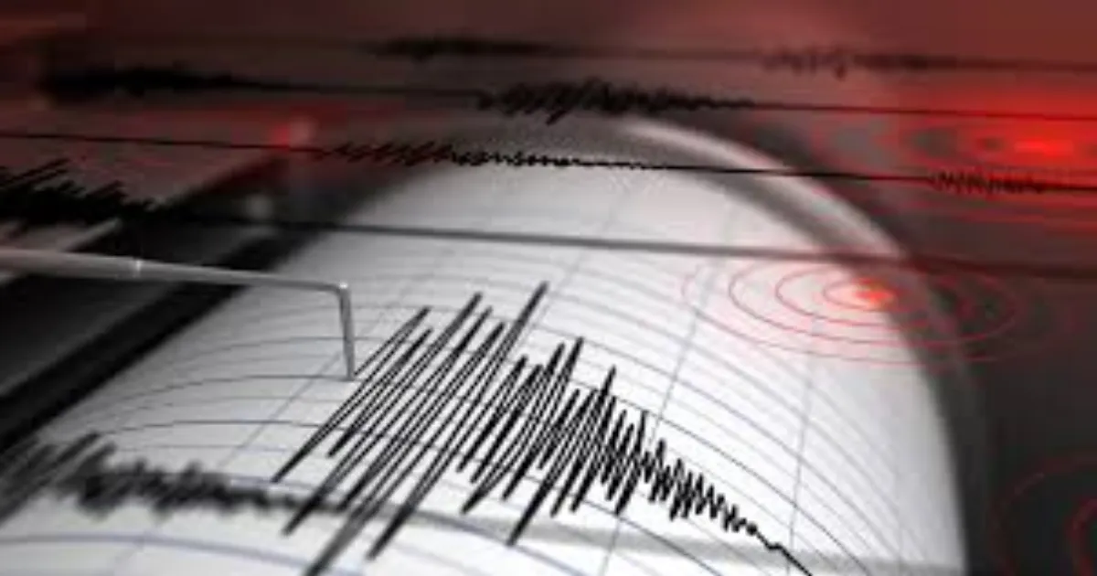 Delhi-NCR Shaken by 4.1 Magnitude Earthquake: Residents Flee Homes in Panic!