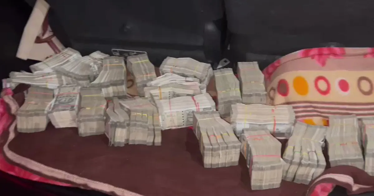 Kolkata Police Arrest Driver After Seizing Rs 25 Lakh From Car Boot, Probes Election Cash case