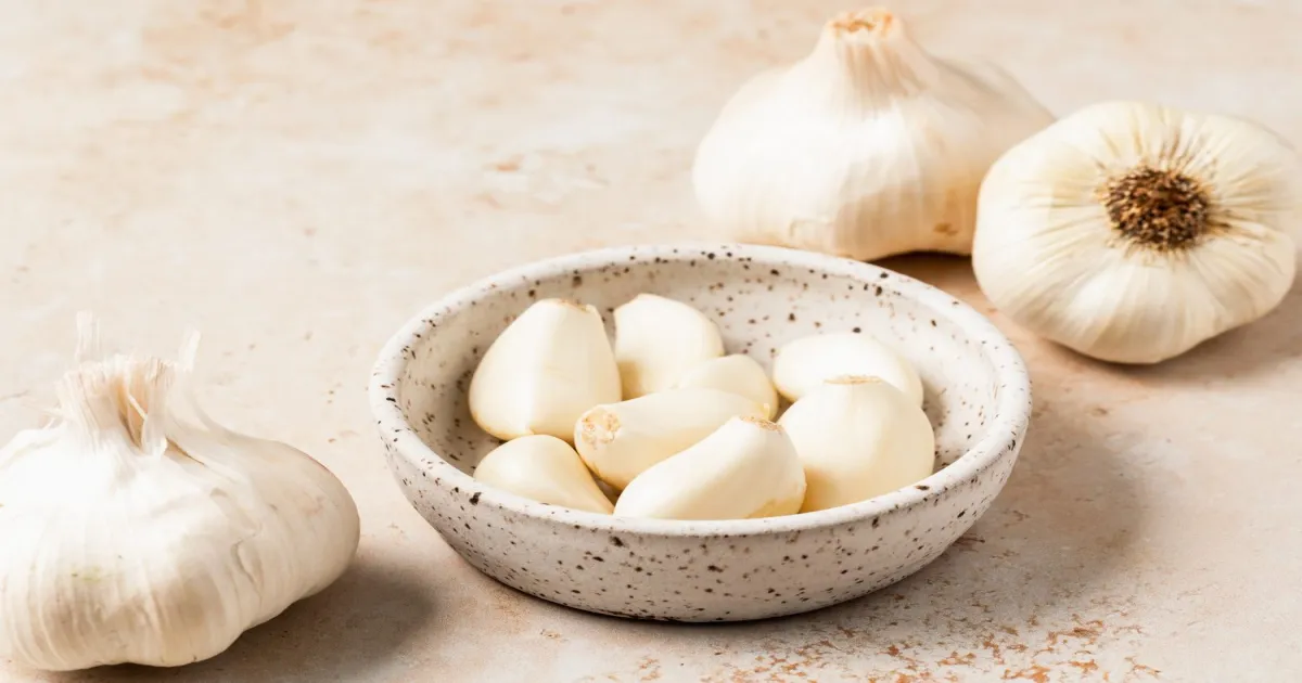 Nutritionist Reveals How Different Cooking Methods Dramatically Affect Garlic’s Health Benefits