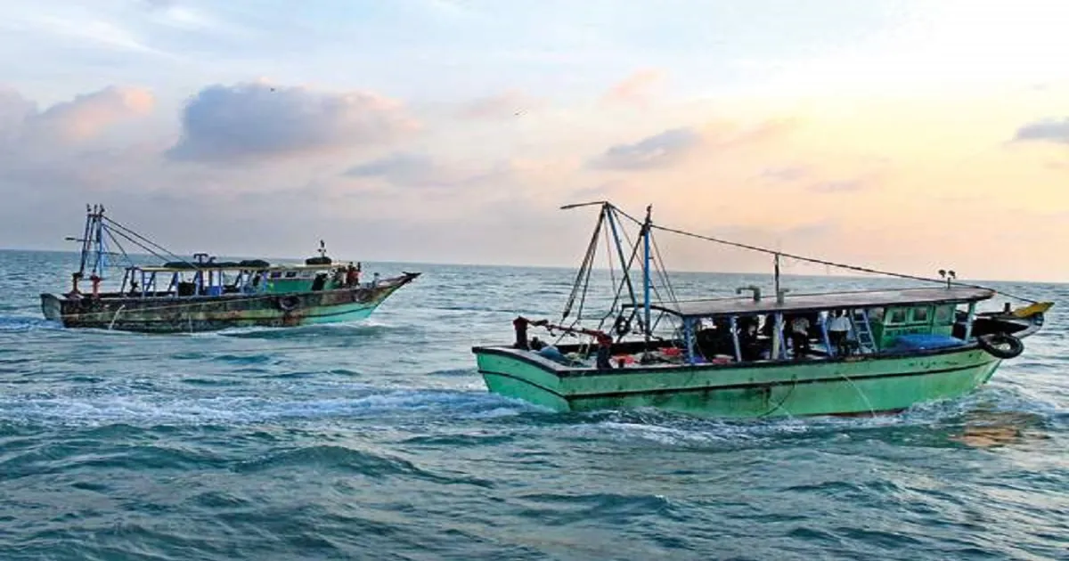 Sri Lankan Navy Detains 14 Tamil Nadu Fishermen for Alleged Maritime Boundary Violation