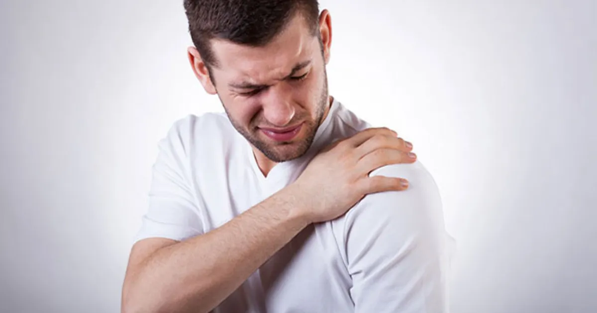 Why Frozen Shoulder Pain Worsens In Winter: Doctor Explains Causes And Shares Tips For Relief
