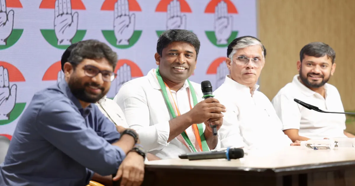 Ex-IAS Officer Kannan Gopinathan Joins Congress; Calls out Govt's Kashmir Policy