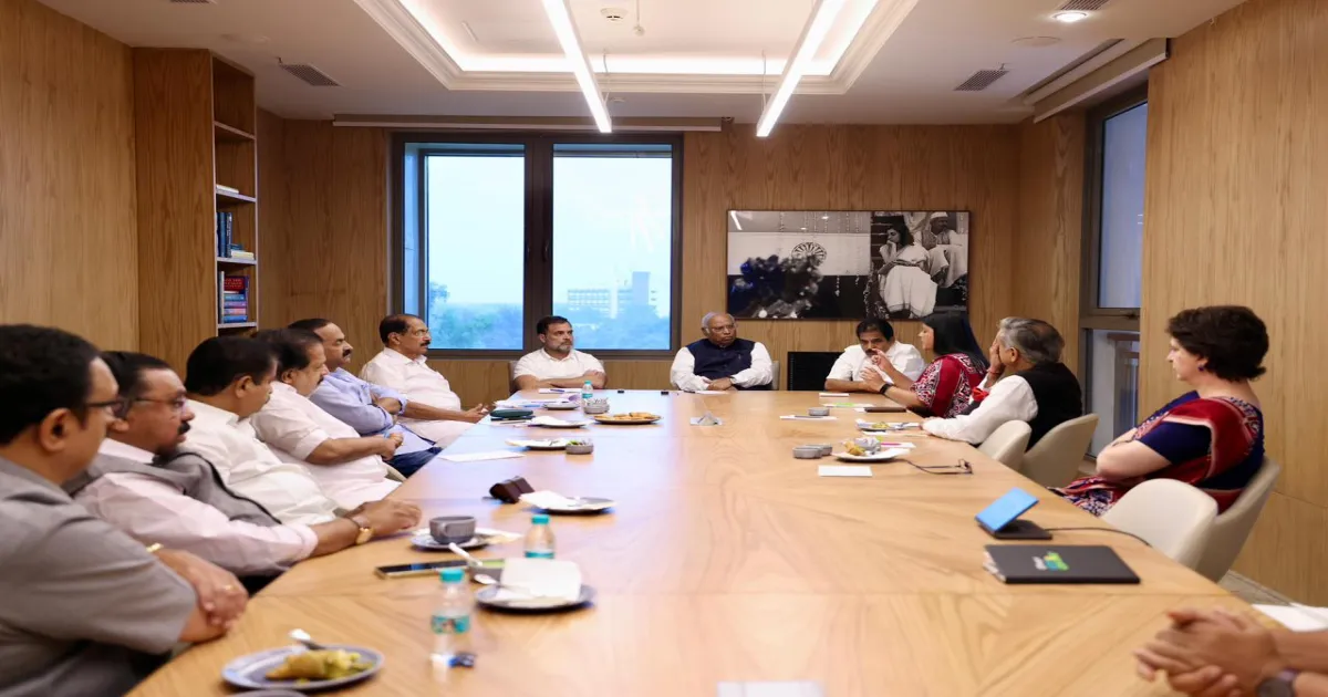 Congress Sends Tough Warning to Kerala Leaders: Unite or Face Defeat