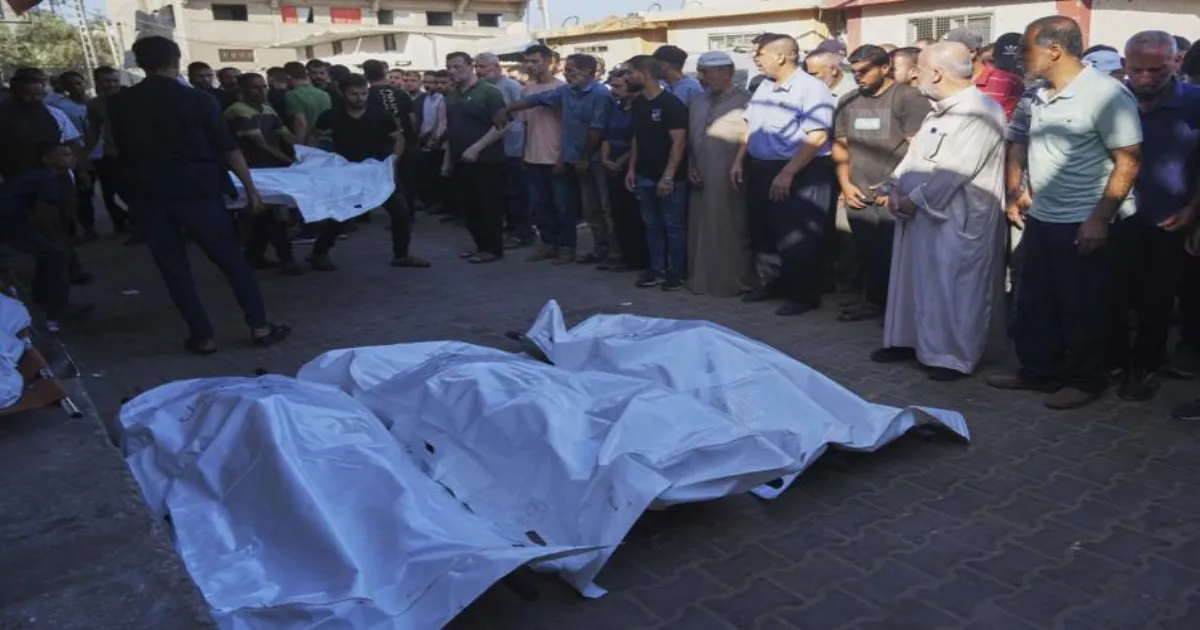 Israeli Strikes Kill 31 as Scholars Allege Genocide