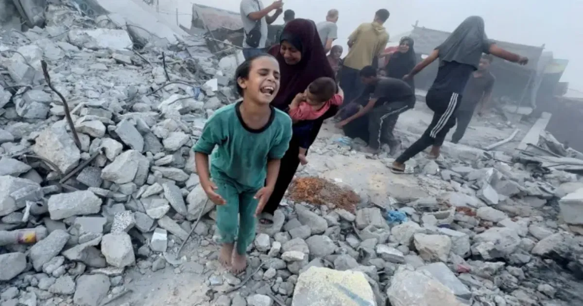 Israel’s Deadly Gaza Airstrikes Kill 28, Including Children, as Ceasefire Hopes Fade!