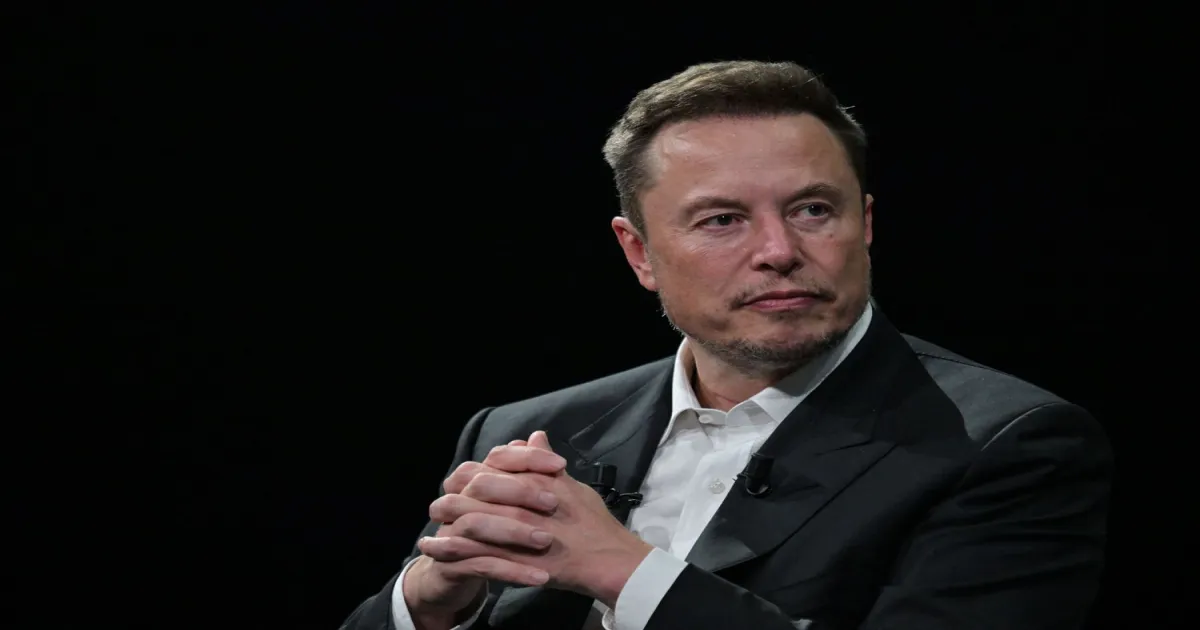 Elon Musk Defends $1 Trillion Tesla Pay Plan Despite Investor Pushback