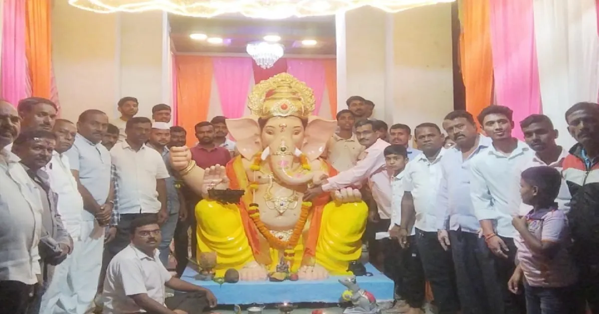Maharashtra Village Hosts Ganesh Festival Inside a Mosque