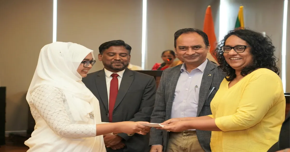300 Sri Lankan Students Receive Mahatma Gandhi Scholarships from India