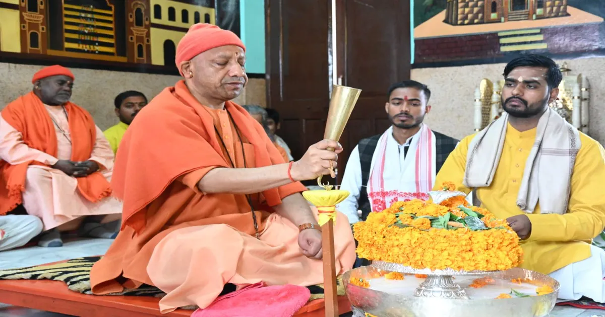 Yogi Adityanath Performs Rudrabhishek at Gorakhnath Temple on Mahashivratri