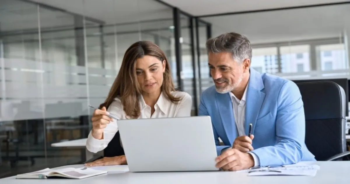 mid-career-pros-drive-ai-revolution-demand-upskilling