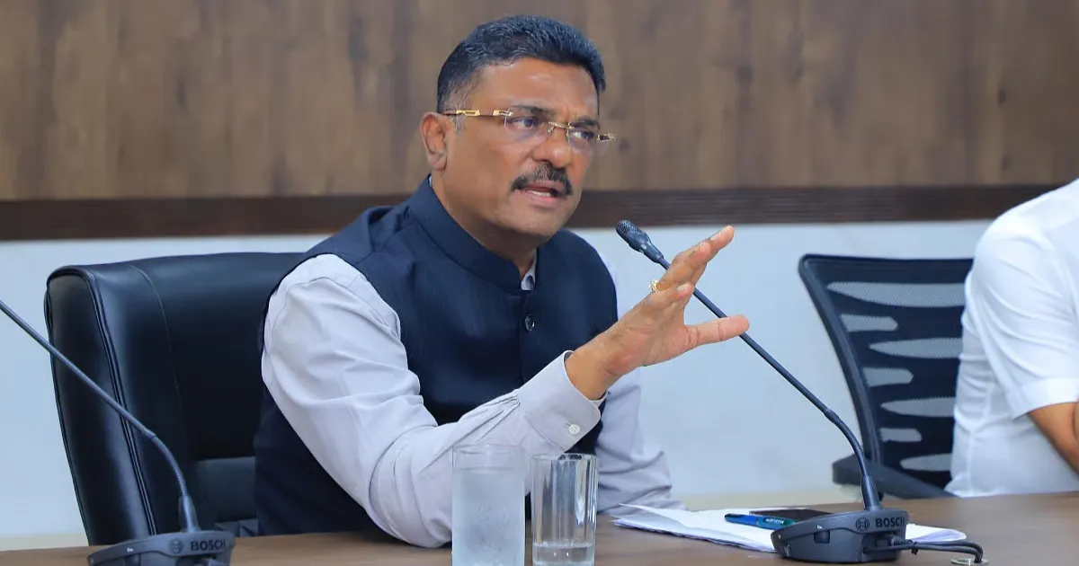 Pratap Sarnaik Announces Temporary Freeze On Auto-Rickshaw Permits In Maharashtra