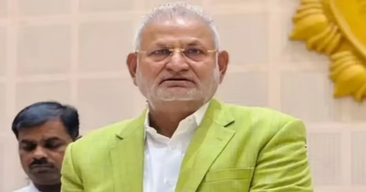 Maharashtra Minister Resigns After Court Upholds Conviction in EWS Flats Fraud Case