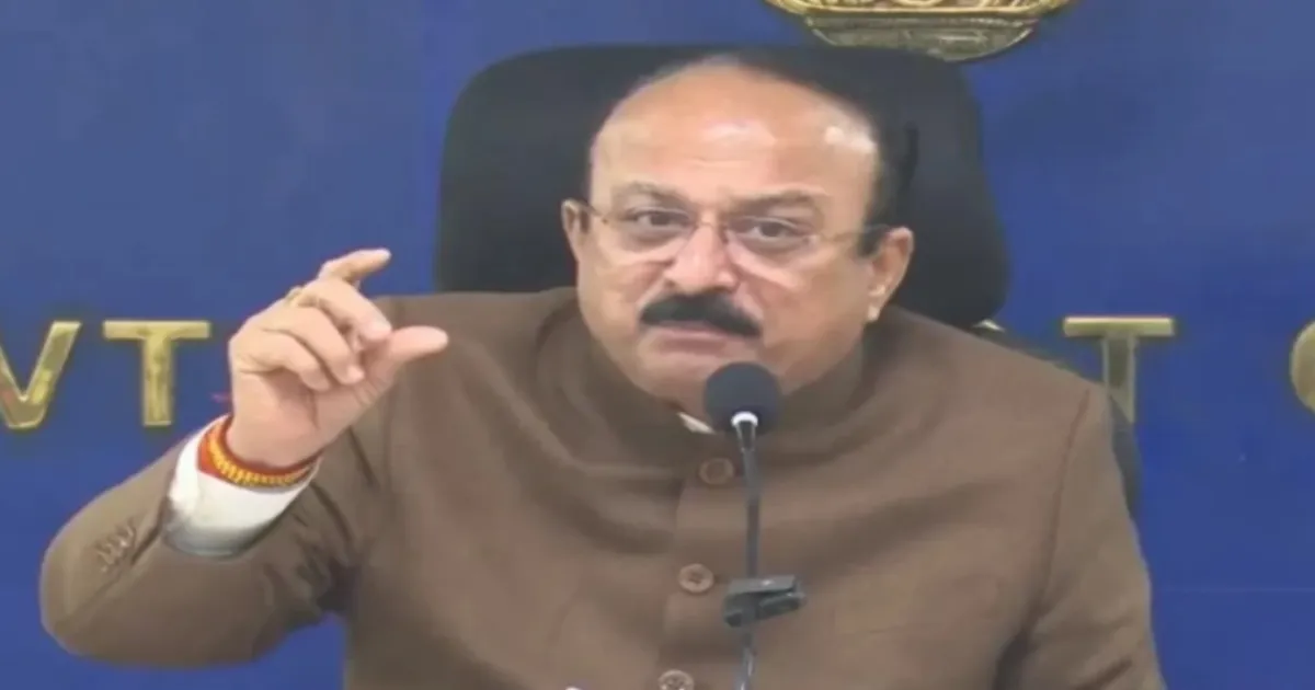 Delhi to Equip 10,000 Classrooms with Air Purifiers as Pollution Worsens